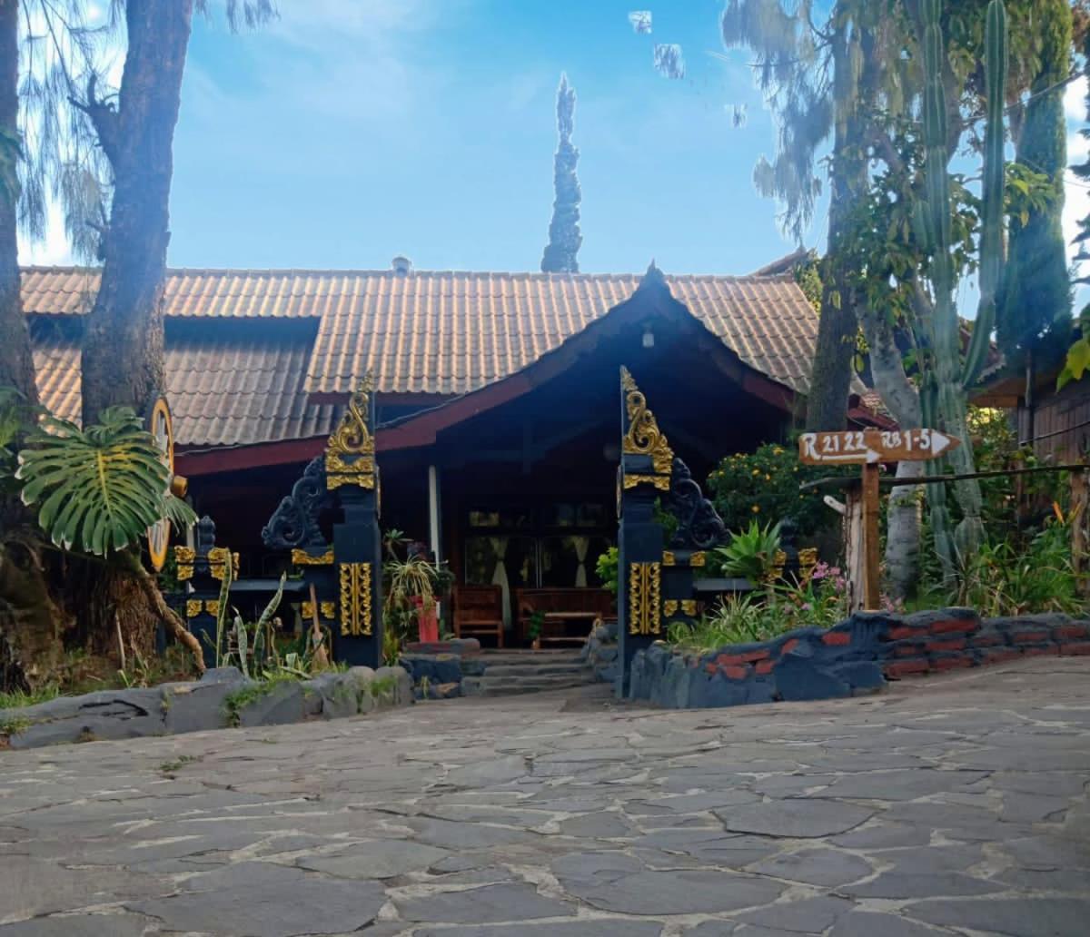 Yoschi'S Hotel Bromo Ngadisari Esterno foto